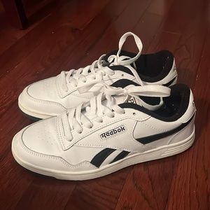 white and black reebok women’s sneakers